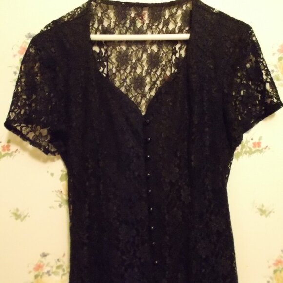 Elegant Laura black lace formal dress in sz 9 - Picture 2 of 5